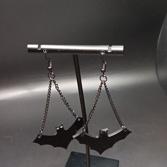 New Bat Tassel Earrings Punk Gothic Halloween Black Bat Tassel Earrings - Picture 4 of 4